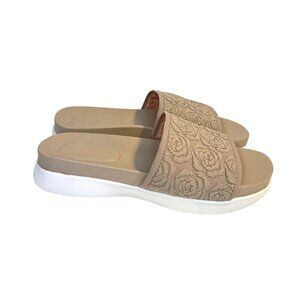 Taryn Rose Women's 7 Taupe Embroidered Slide Sandals With White Sole‎